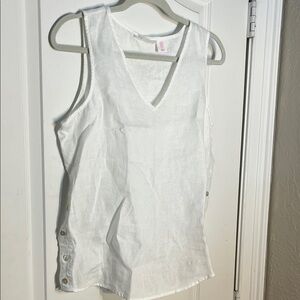 Isaac Mizrahi Cream V-Neck Tank Top with Button Detail